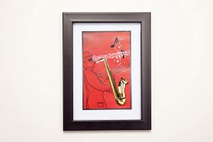 (DH) Melody Saxophone, Black Frame, Amber Crystal