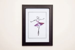 (DH) Play Ballerina, Black Frame , Pink Crystal