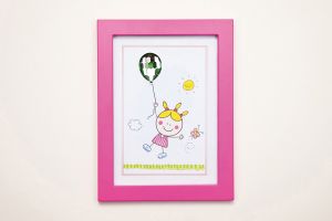 (DH) Bambino Girl With Balloon, Pink Frame Green Crystal