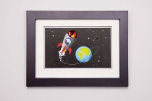 (DH) Bambino Rocket In Space, Black Frame Red Crystal