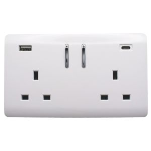 Ice White Screwless 2 Gang Switched Double Socket 13A With 1 x USB-A & 1 x USB-C 15W (Shared), (35mm Back Box Req.), 10yrs Warranty